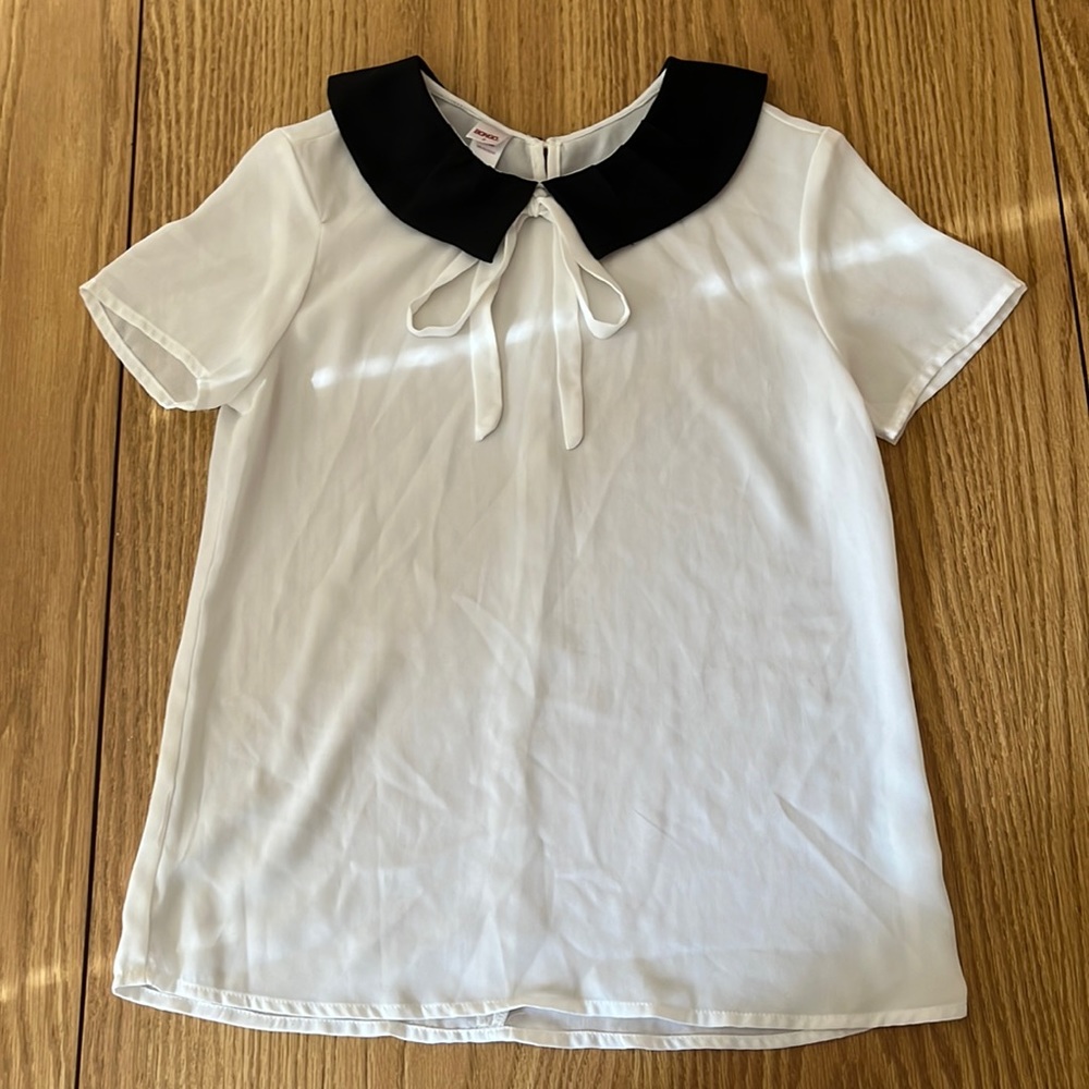 Bongo See-through white blouse black collar white little string for bow in front